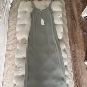 ZSupply Elegant Sleeveless Gray/Sage green Maxi Dress
